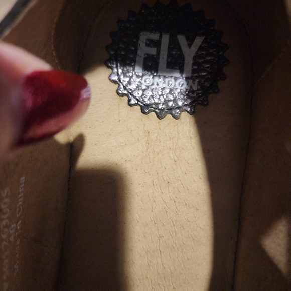 Fly London Shoes - Picture 6 of 6